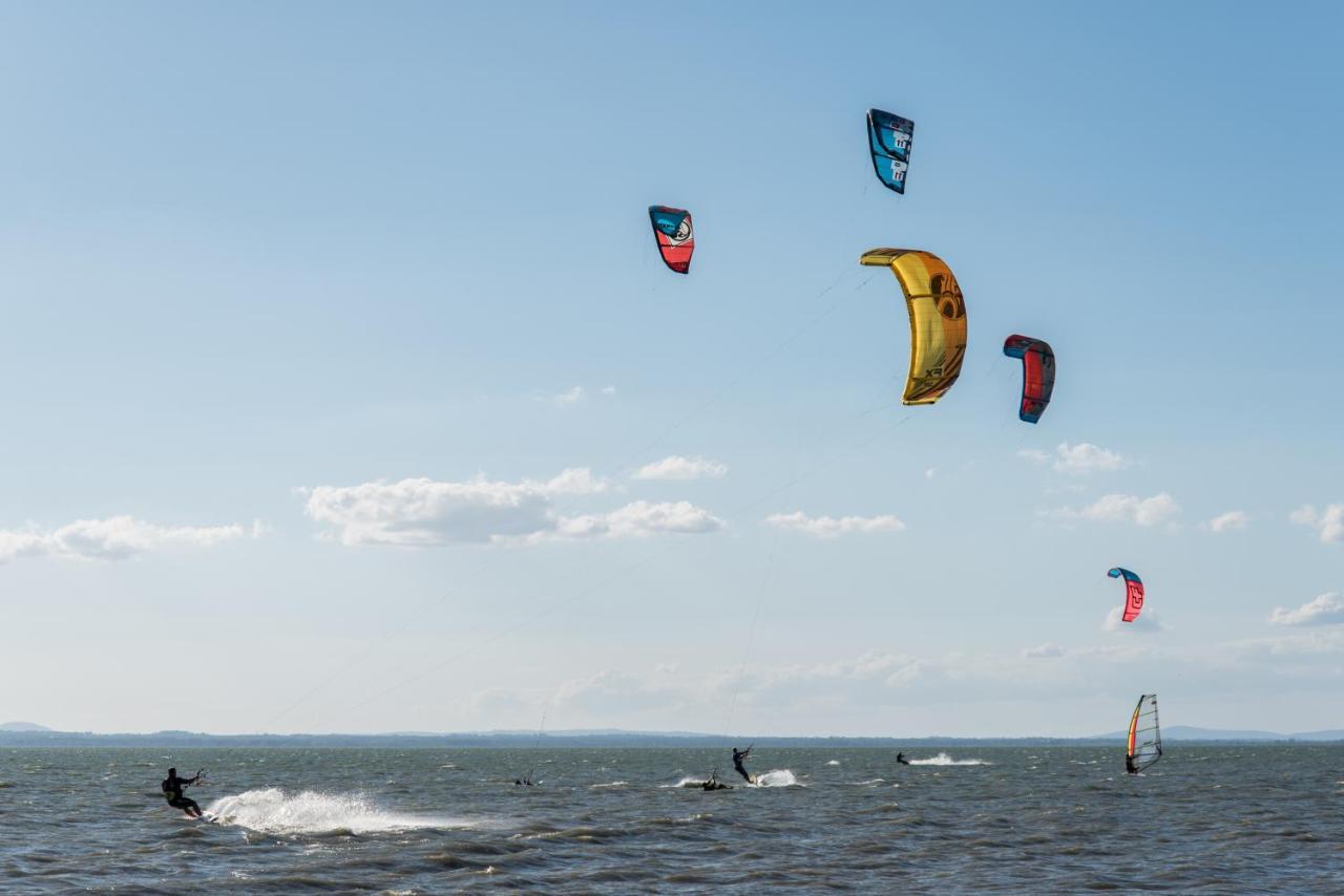Isola Polvese Resort Кастильоне-дель-Лаго Экстерьер фото