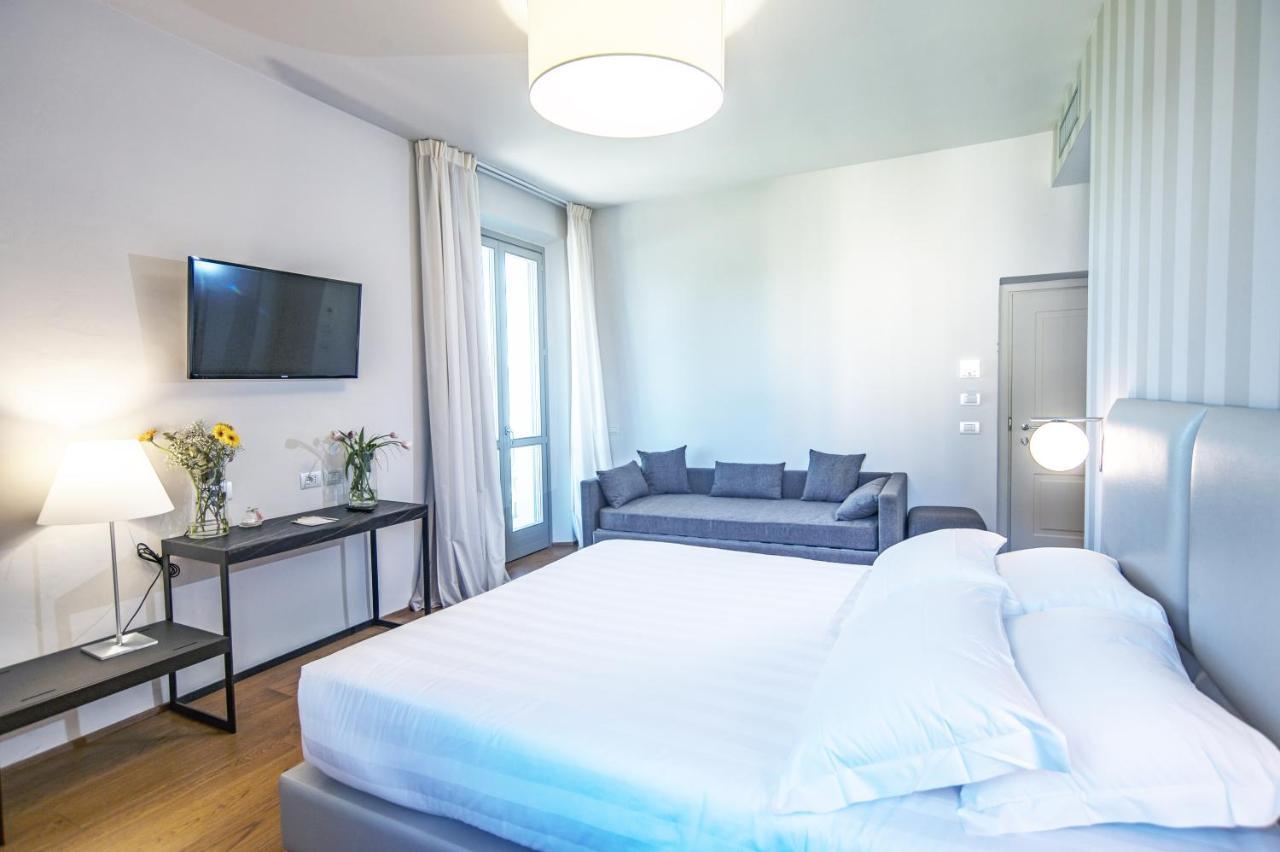 Isola Polvese Resort Кастильоне-дель-Лаго Экстерьер фото